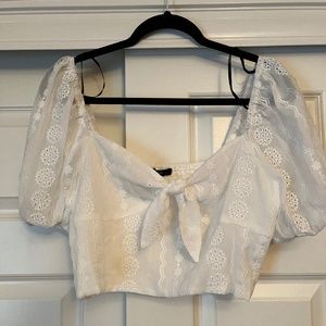 White Eyelet Crop - FOREVER 21